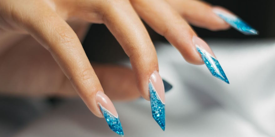 stiletto nails